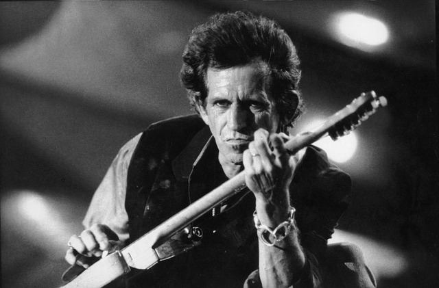 Top 10 Rock Guitarists Of All Time - #5Keith Richards (The Rolling Stones)